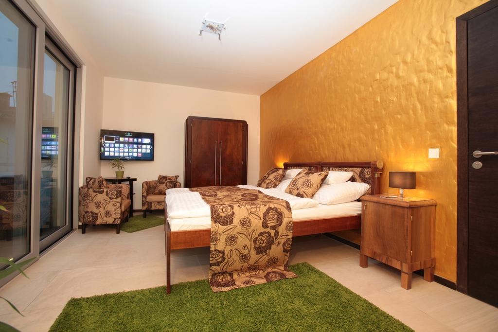 Parliament Penthouse Boutique B&B Budapest Room photo