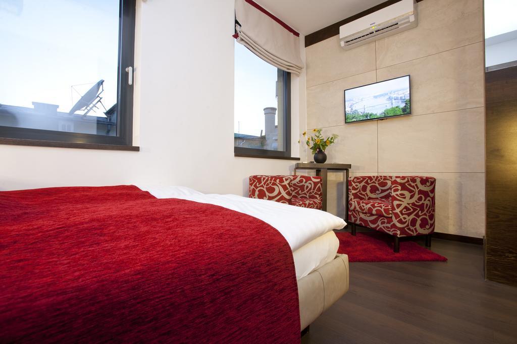 Parliament Penthouse Boutique B&B Budapest Room photo