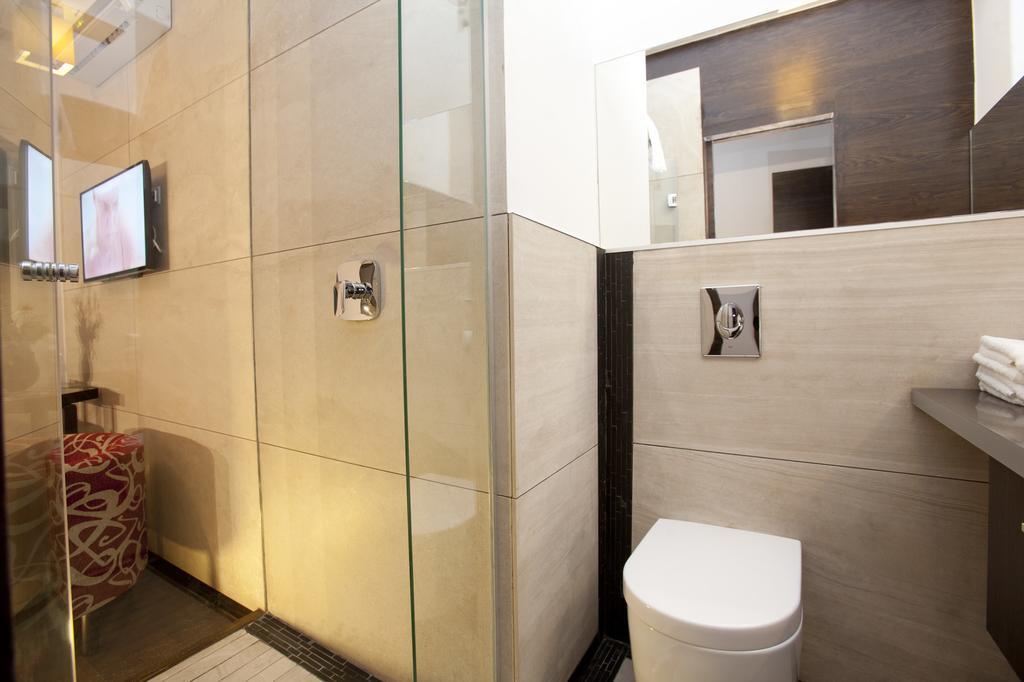 Parliament Penthouse Boutique B&B Budapest Room photo