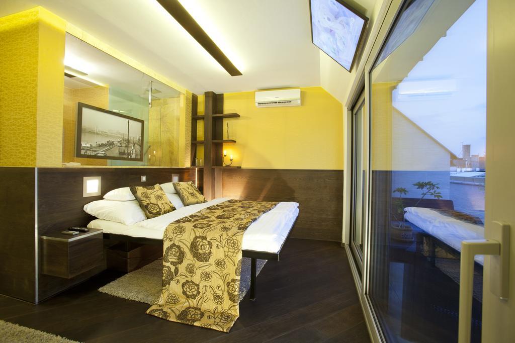 Parliament Penthouse Boutique B&B Budapest Room photo